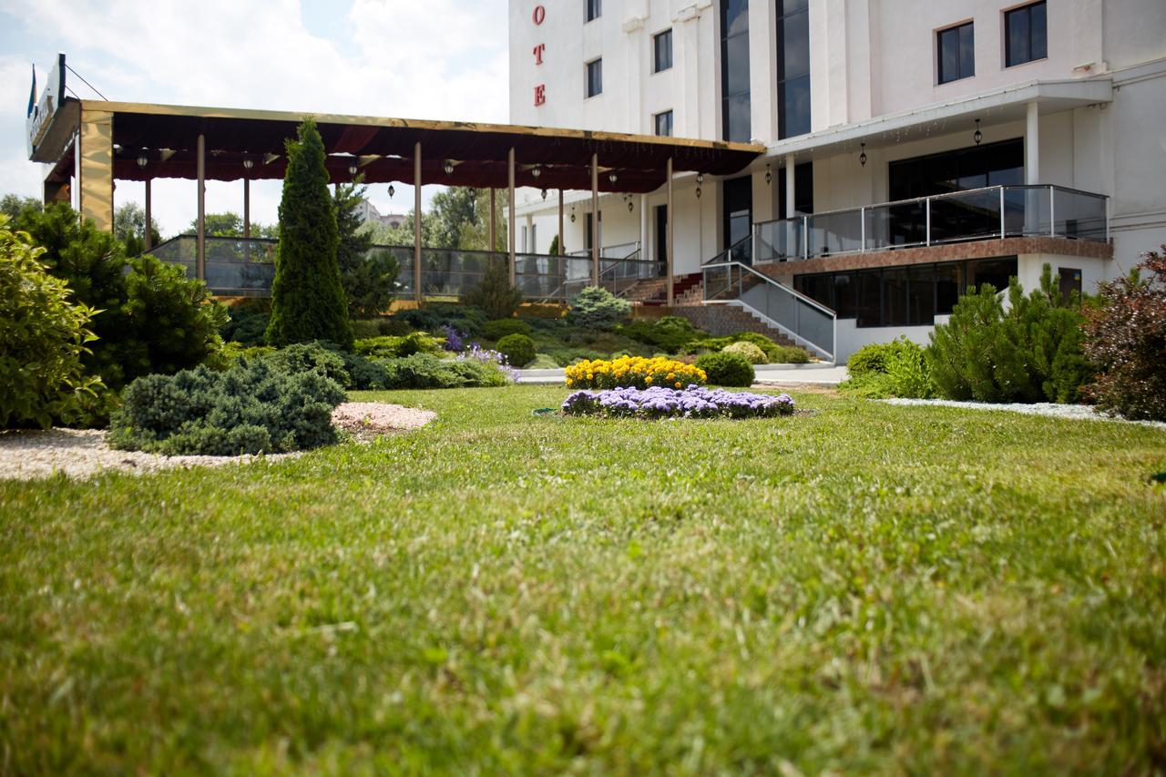Garden Hall Tarnopol Zewnętrze zdjęcie